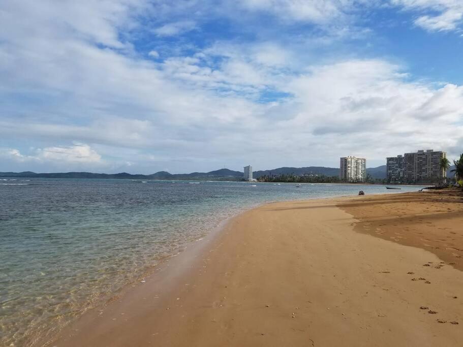 1St Level Unit Steps To Beach- Cold Air Conditioner At Poza Del Mar Luquillo Extérieur photo